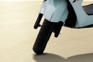 Front Tyre View of Neo
