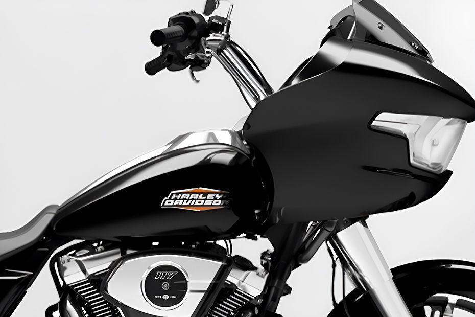 Fuel tank of Road Glide