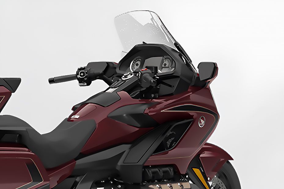 Fuel tank of Gold Wing