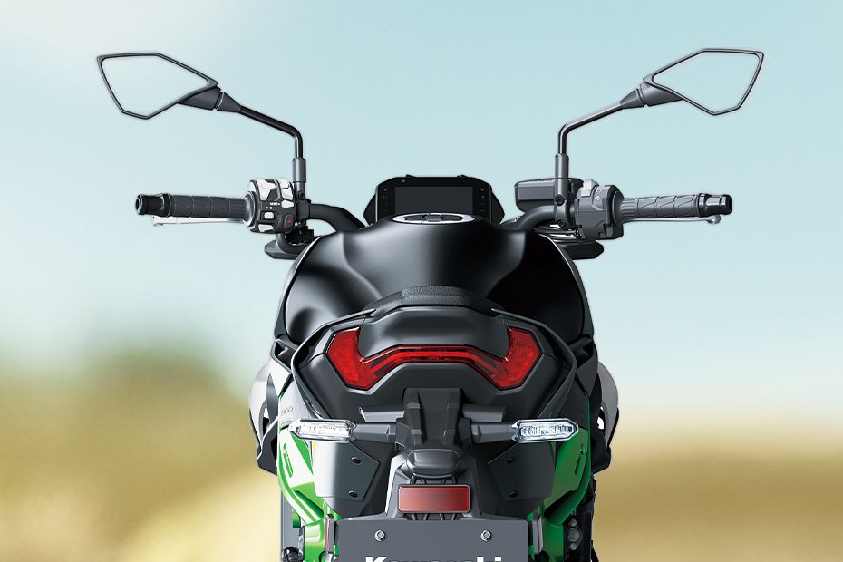 Handle Bar View of Z900