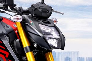Head Light of 2025 Apache RTR 200 4V