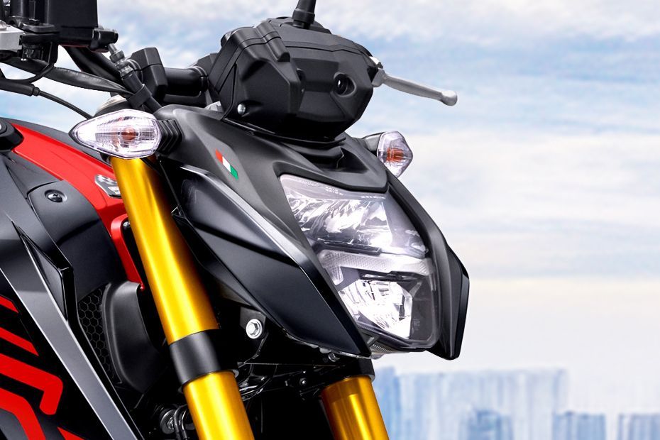 Apache RTR 200 4V Side View