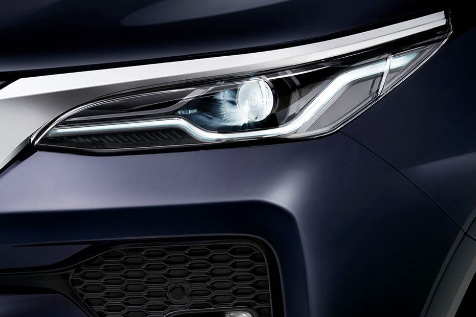 Headlamp Image of Fortuner