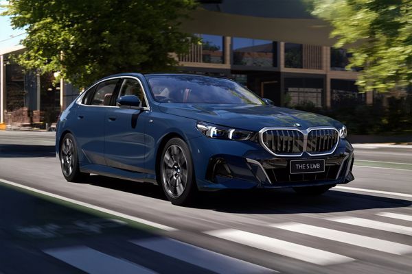 BMW 5 Series 530Li - On Road Price, RTO, Insurance, Features, Colours ...
