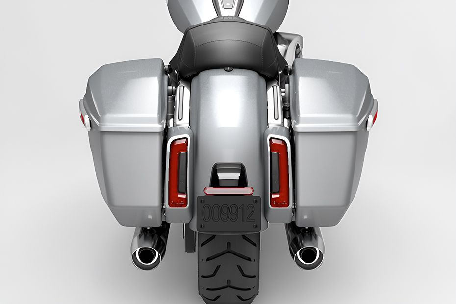 Rear Indicator View of Street Glide