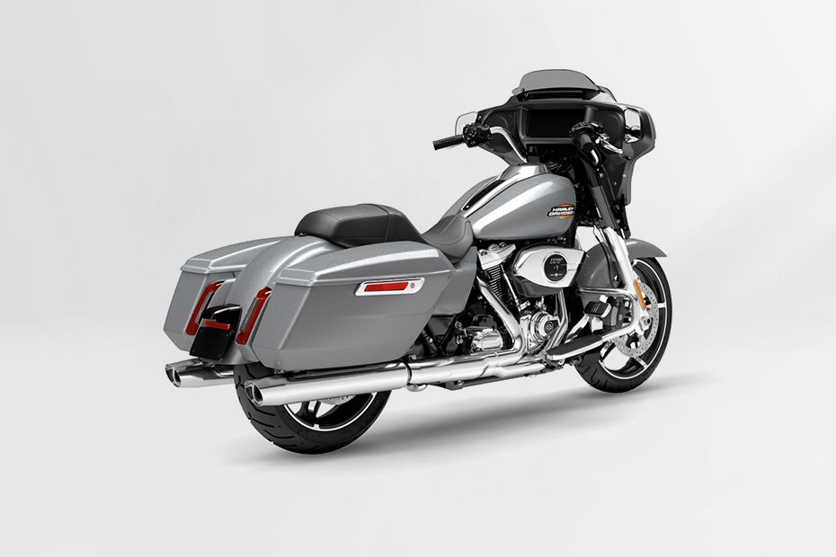 Rear Right View of Street Glide