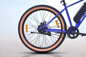 Front Suspension View of Y3