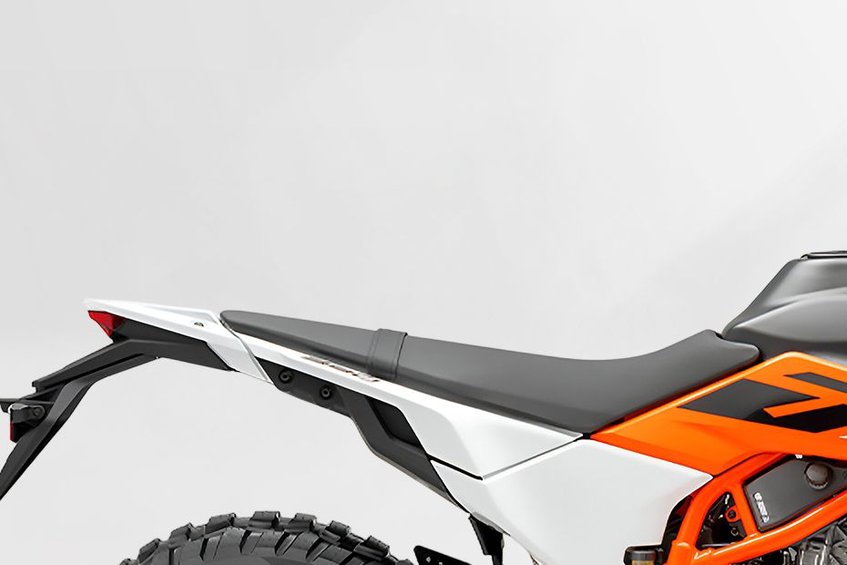 Seat of 390 Enduro R