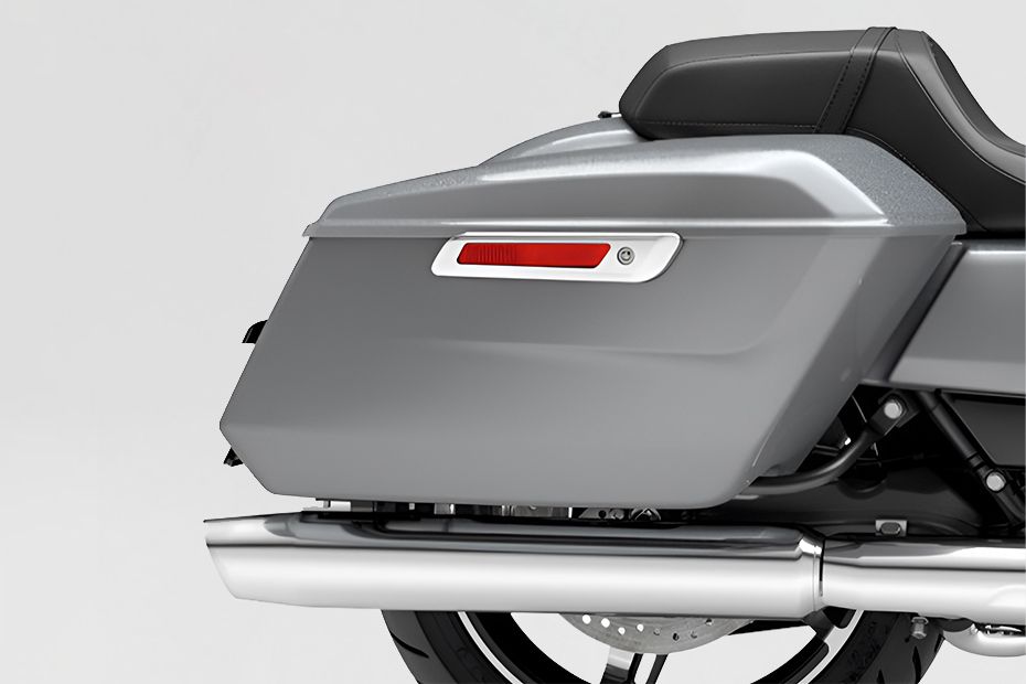 Side Storage of Street Glide