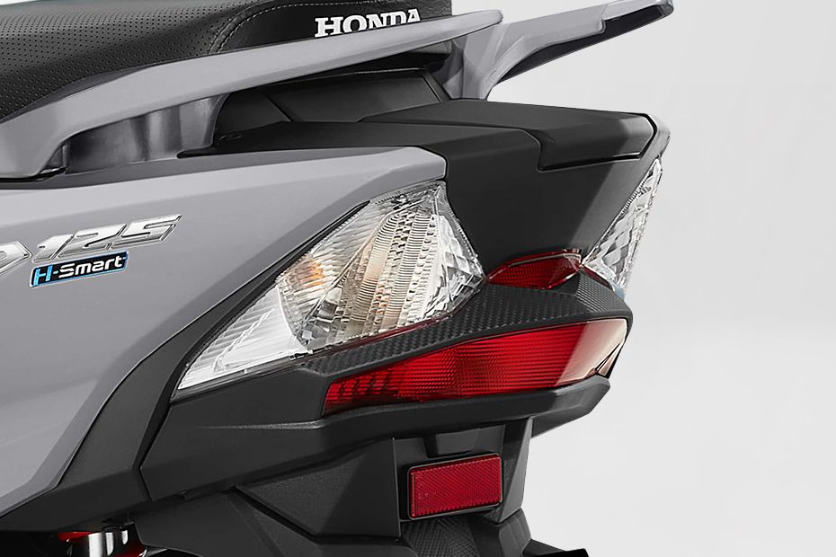 Tail Light of Dio 125