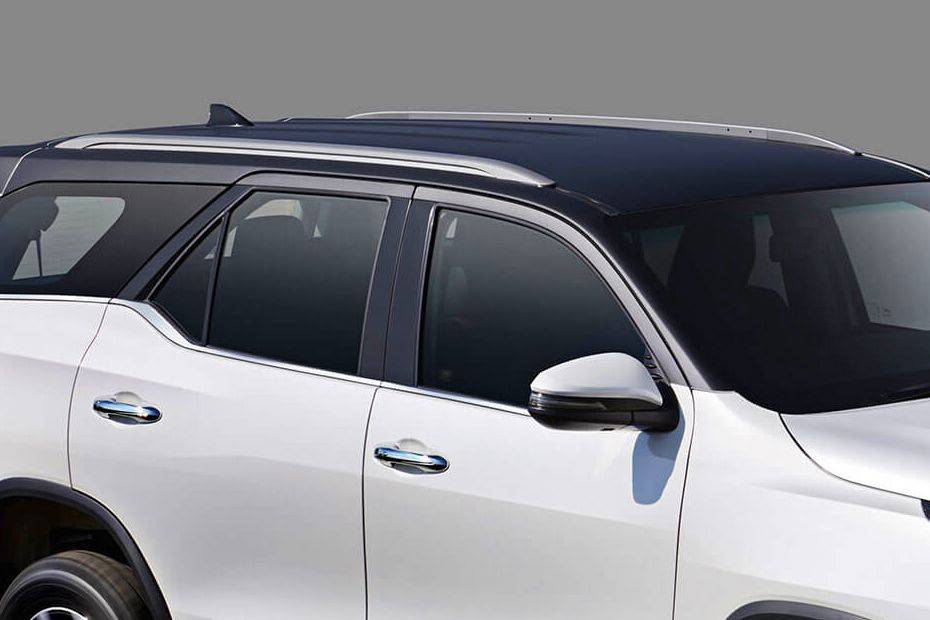 Windows line Image of Fortuner Legender
