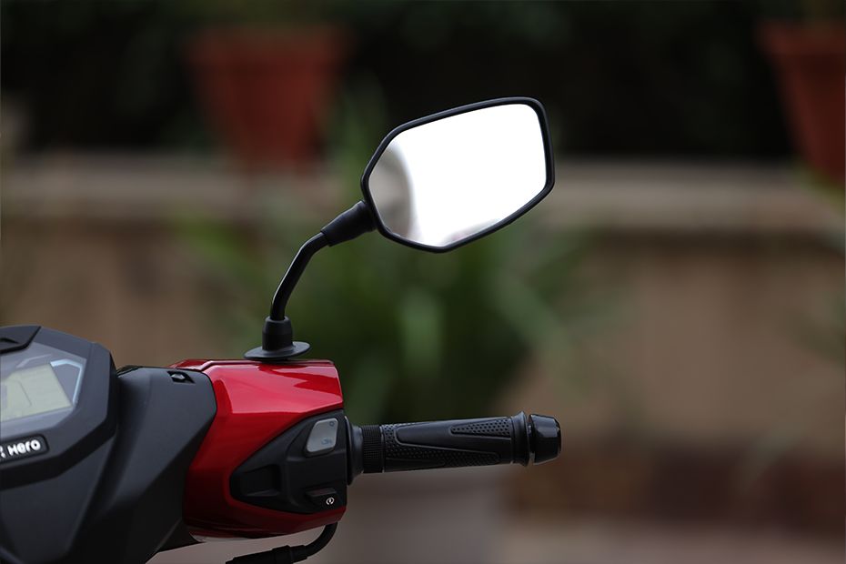 Back View Mirror of Xoom 125