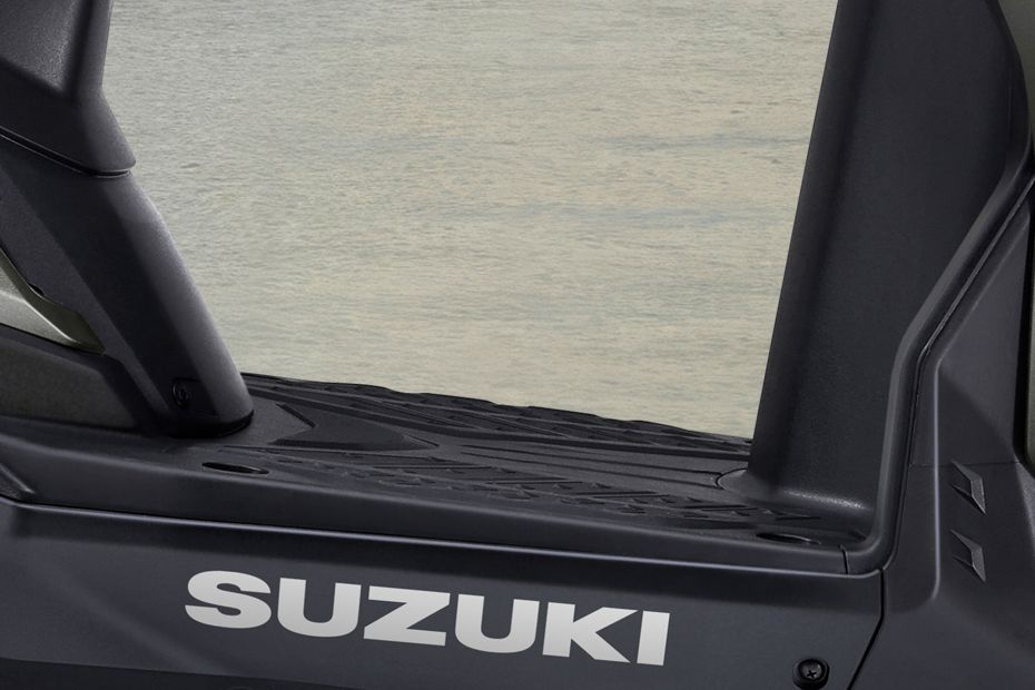 Foot Space View of Avenis