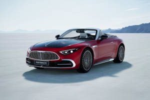 Front 1/4 left Image of Maybach SL 680