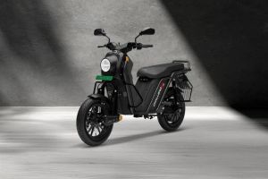 Front Left View of Challenger