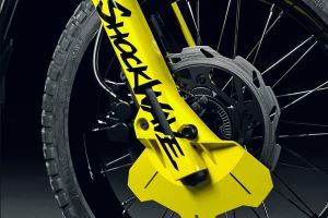 Front Suspension View of Shockwave