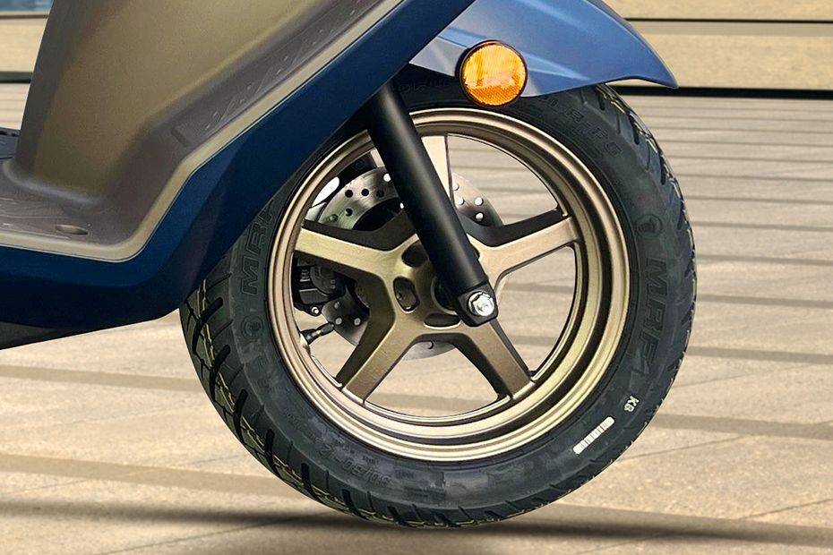 Front Tyre View of Burgman Street