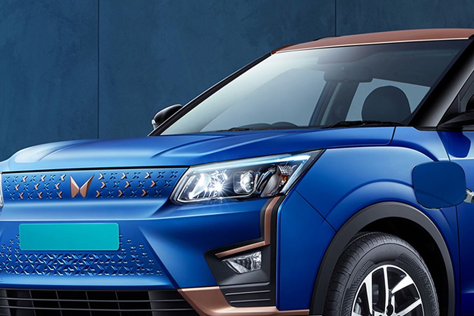 Headlamp Image of XUV400 EV