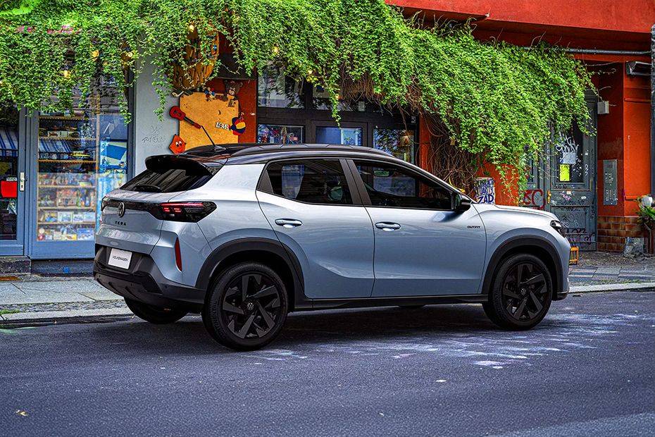 Rear 3/4 Right Image of Tera