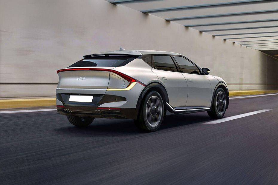 Rear 3/4 Right Image of EV6