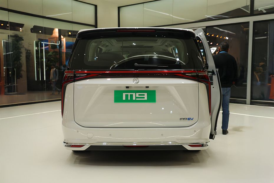 Rear back Image of M9
