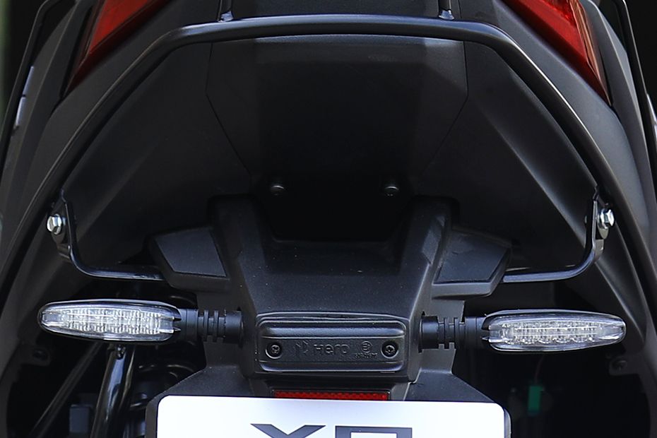 Rear Indicator View of Xoom 125