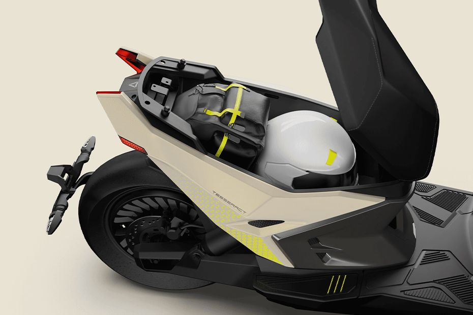 Seat Storage Side View of Tesseract