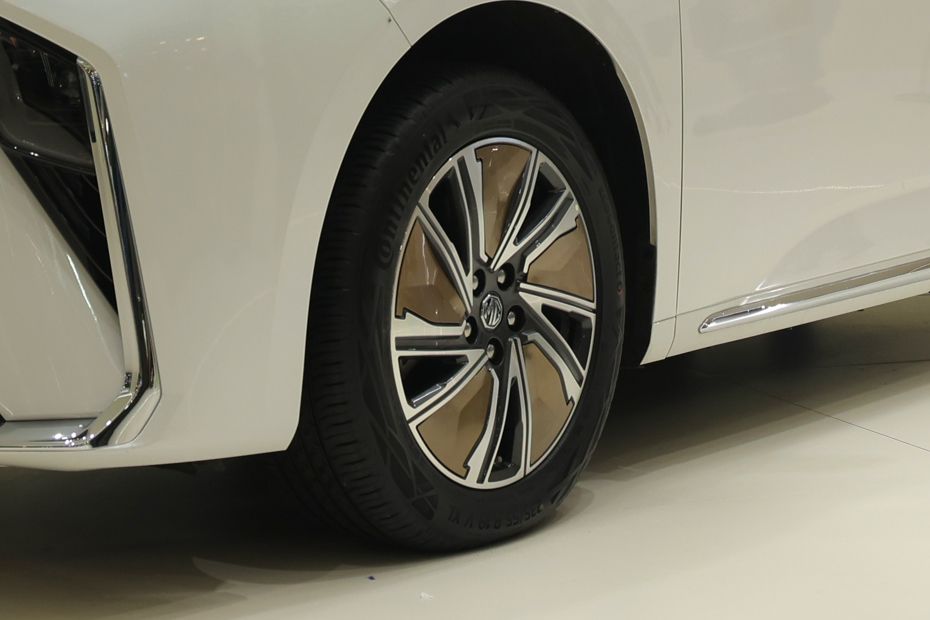 Wheel arch Image of M9