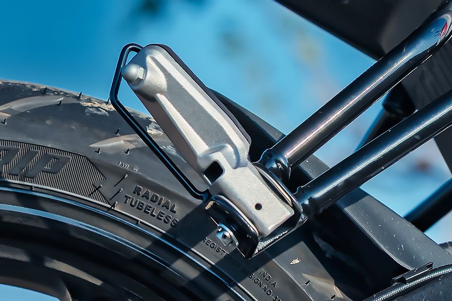 Foot Rest View of Tuono 457