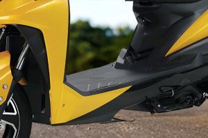 Foot Space View of Jaunty I-Pro