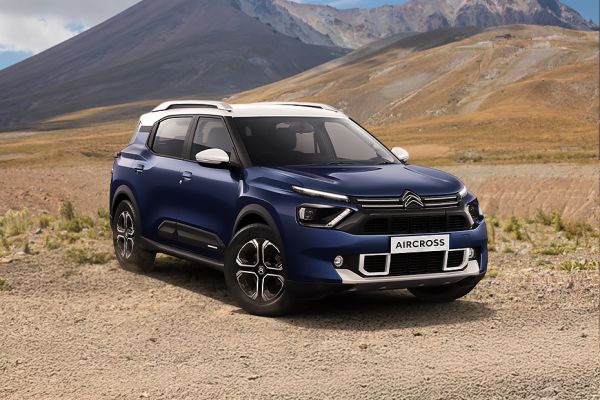 Front 1/4 left Image of Aircross