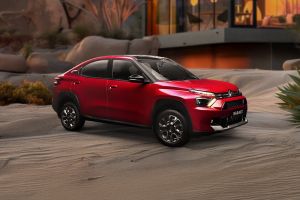 Front 1/4 left Image of Basalt