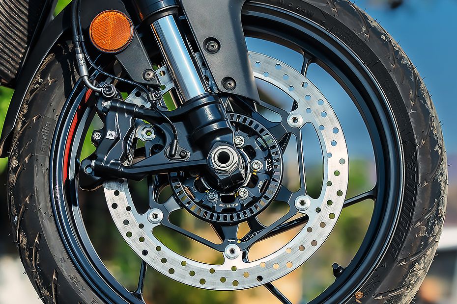 Front Brake View of Tuono 457
