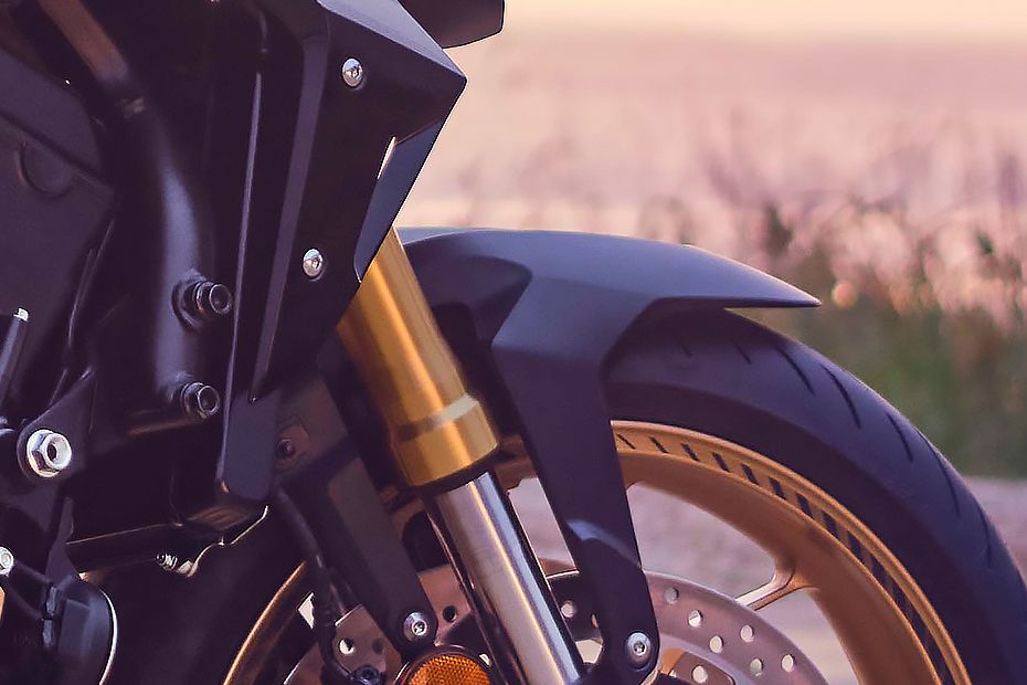 Front Mudguard & Suspension of CB1000 Hornet SP