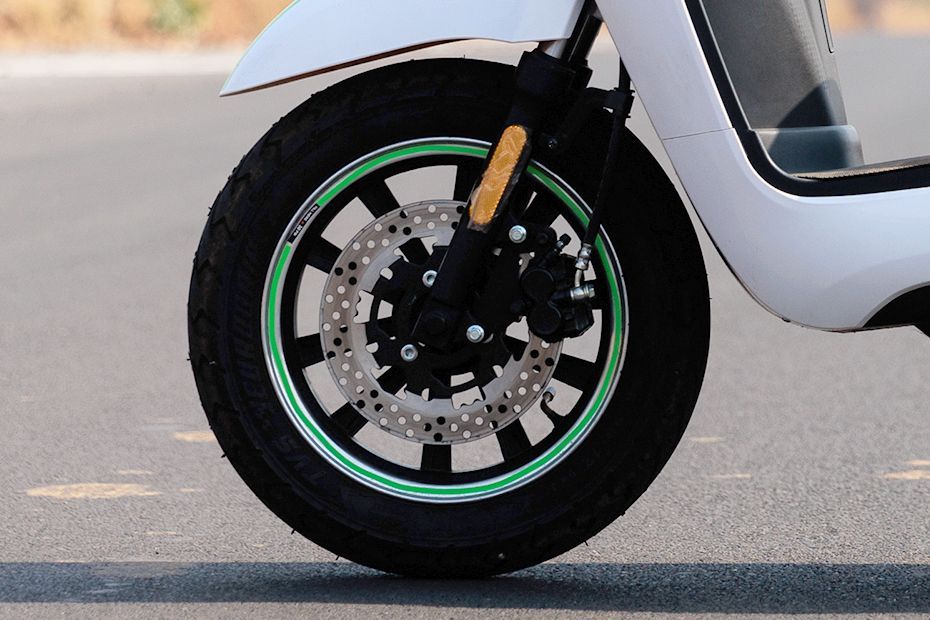 Front Tyre View of Hermes 75