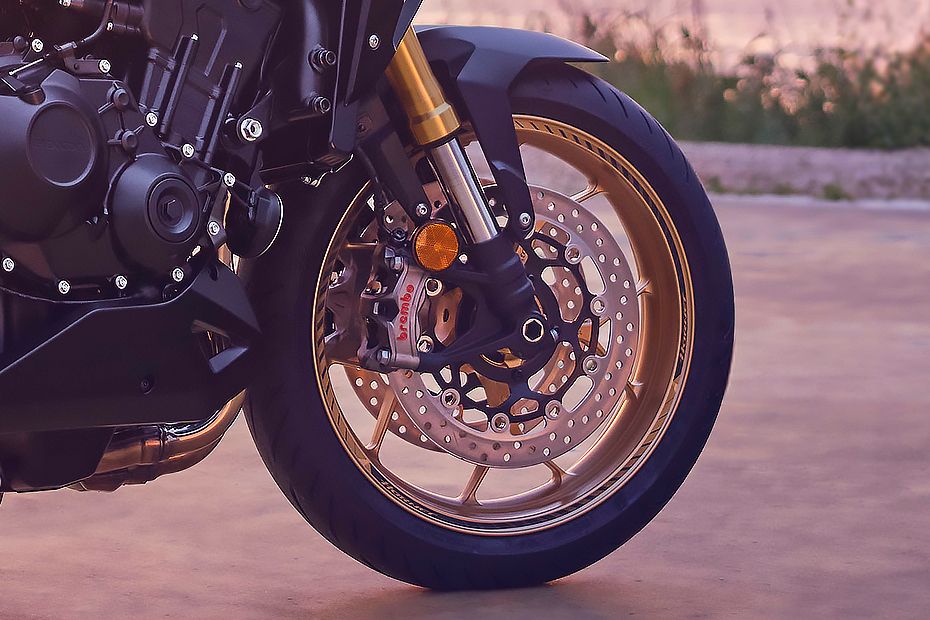 Front Tyre View of CB1000 Hornet SP