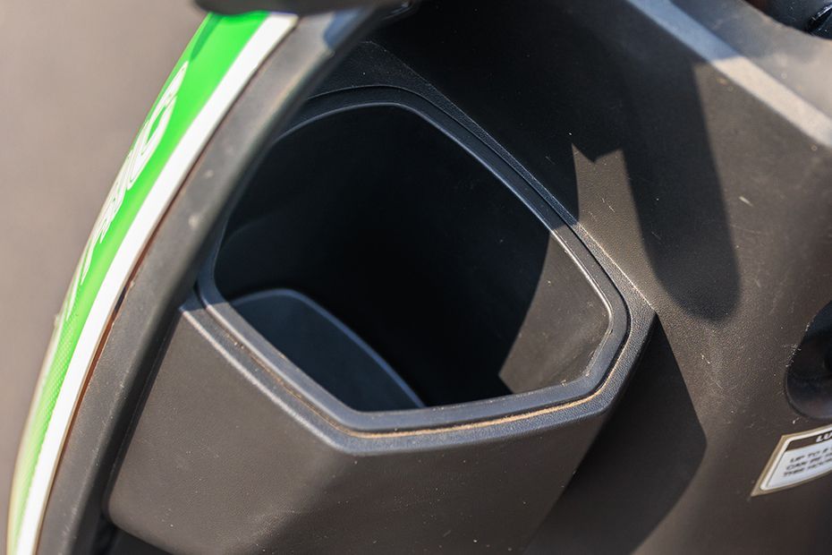 Glove Box of Hermes 75
