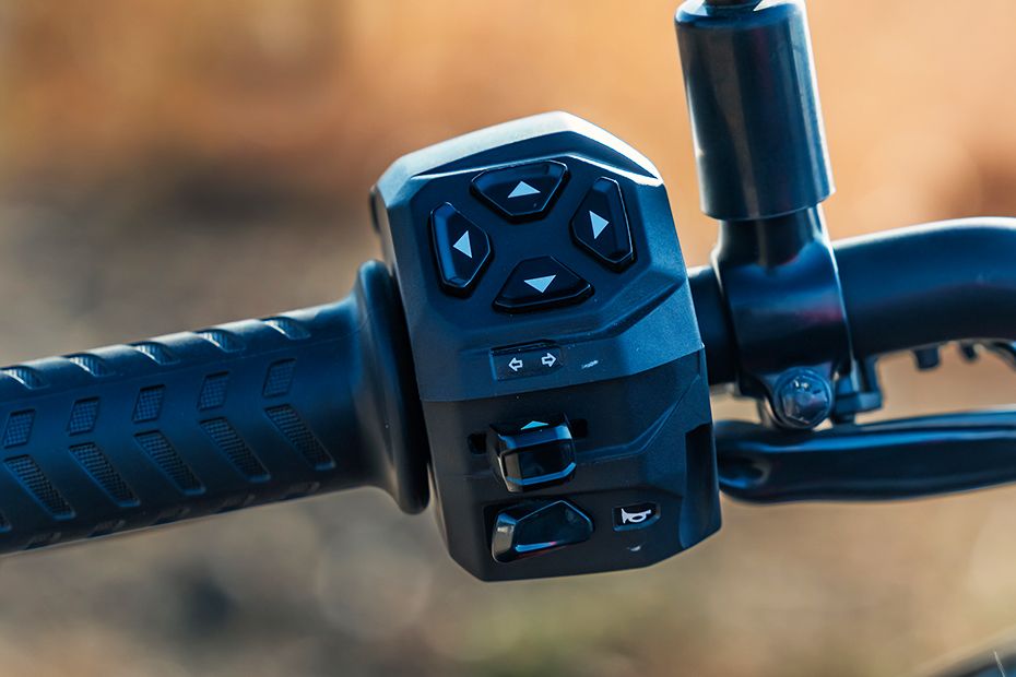 Indicator Controller of Tuono 457