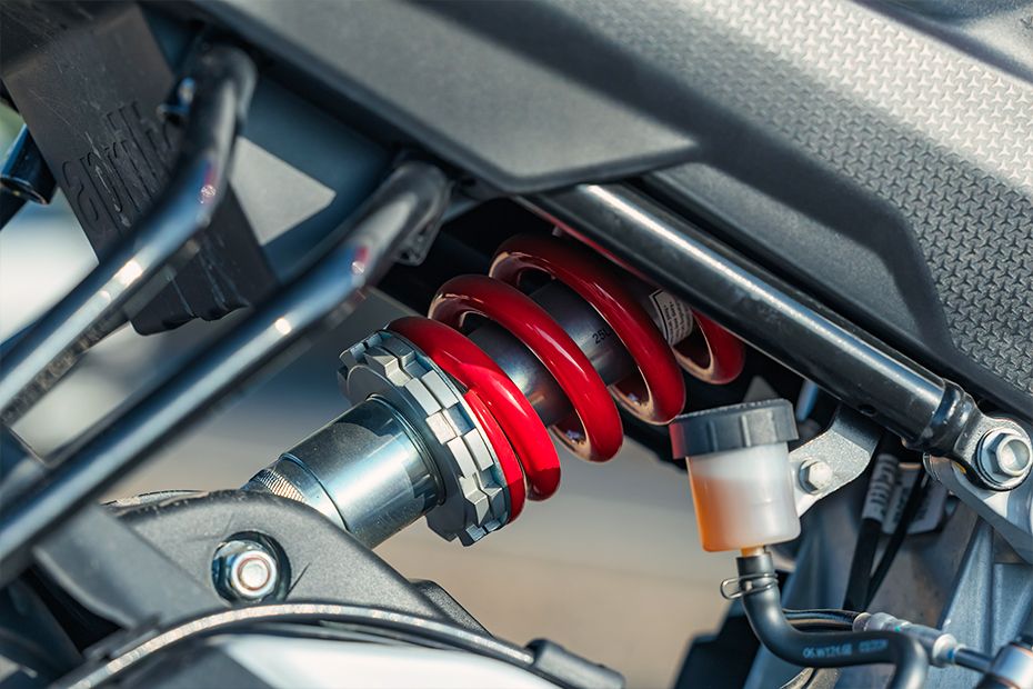 Rear Suspension View of Tuono 457