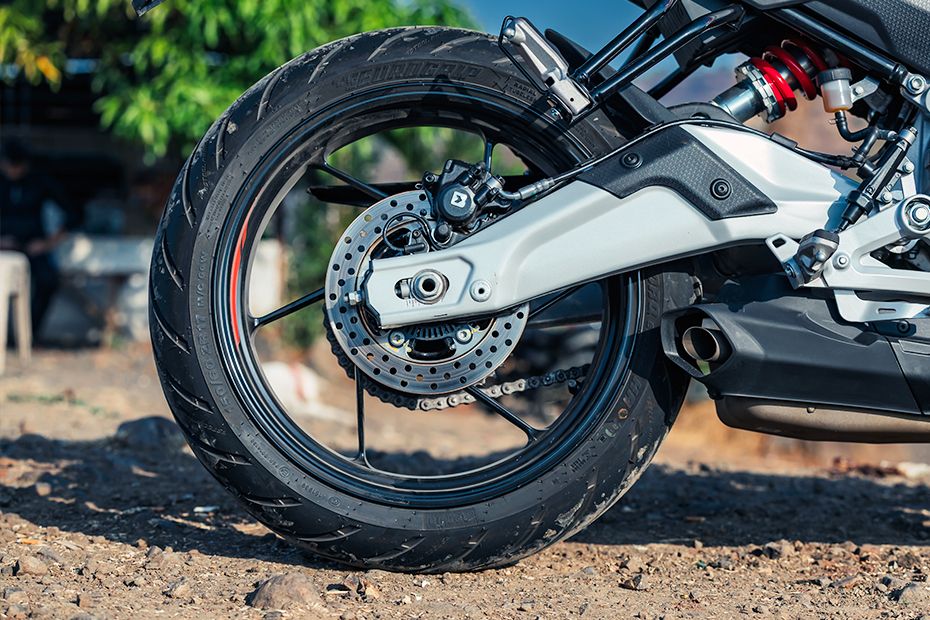 Rear Tyre View of Tuono 457