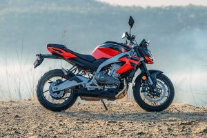 Right Side View of Tuono 457