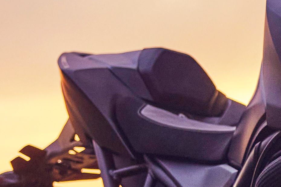 Seat of CB1000 Hornet SP