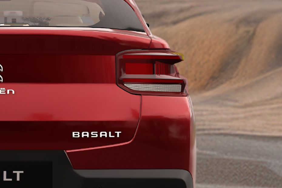 Tail lamp Image of Basalt