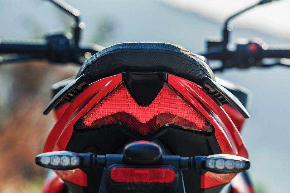 Tail Light of Tuono 457