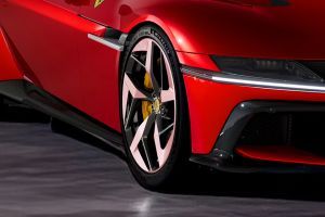 Wheel arch Image of 12Cilindri
