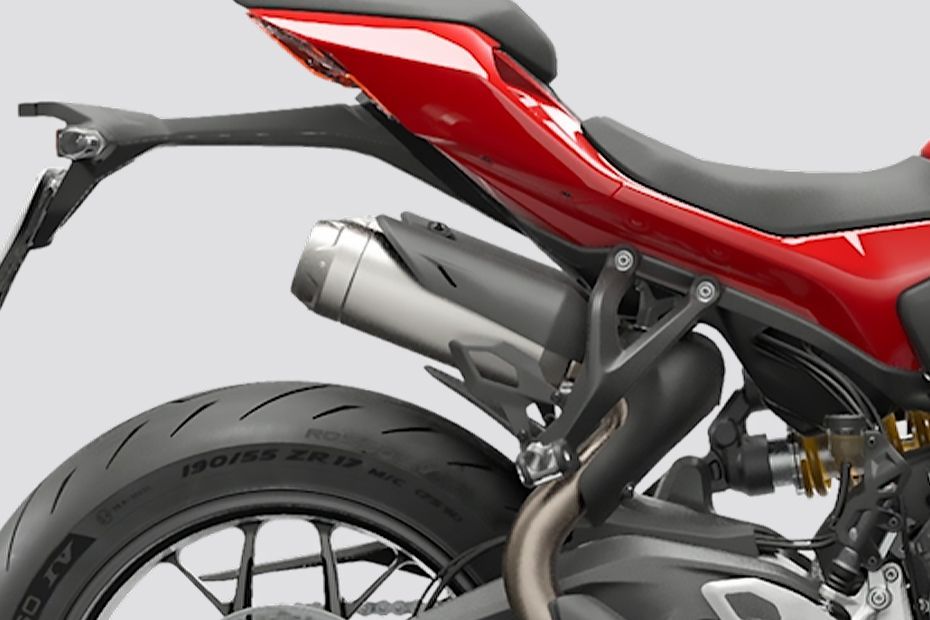 Exhaust View of Streetfighter V2