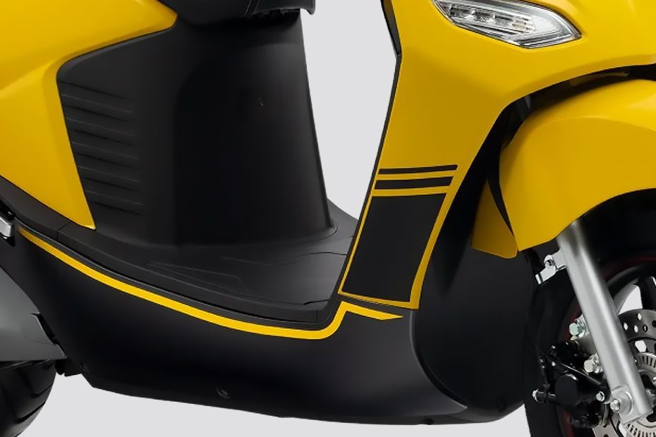 Foot Space View of Vento S