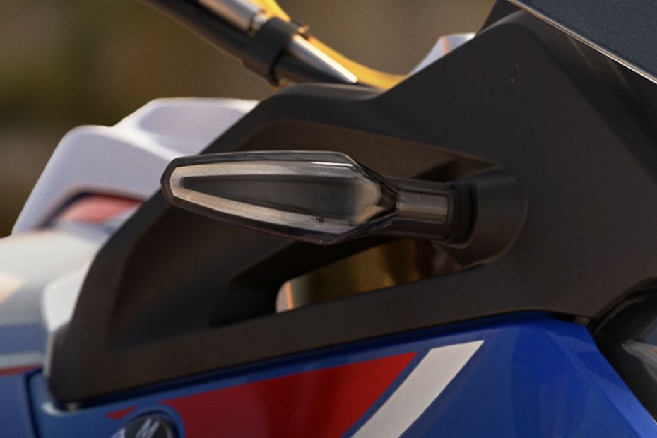 Front Indicator View of F 450 GS