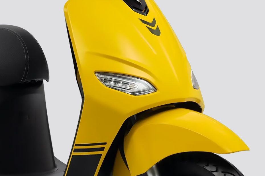 Front Indicator View of Vento S