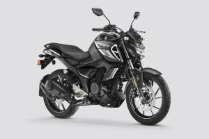 Front Right View of FZS-FI V3